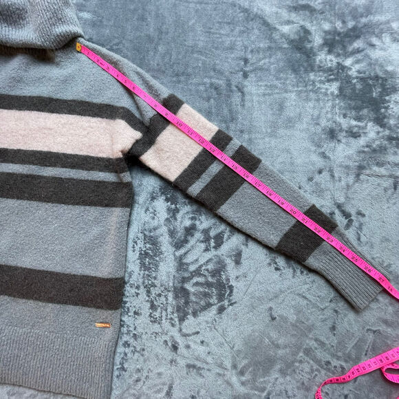 Sweaty Betty London Sweater Womens Small Pink Gray Striped Turtle Neck Luxe Cozy - Picture 8 of 11